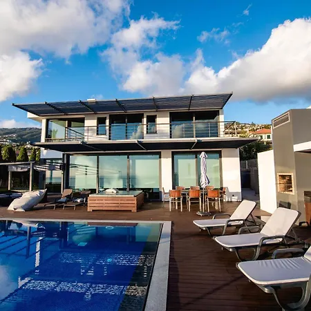 Cary Funchal (Madeira)